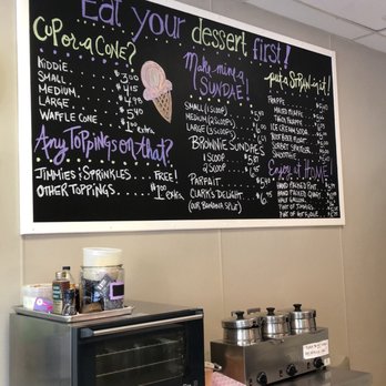 Nona's Homemade ice Cream - Nina's Homemade Ice Cream, Interior - Ice Cream & Frozen Yogurt Near Me - Hingham, Massachusetts