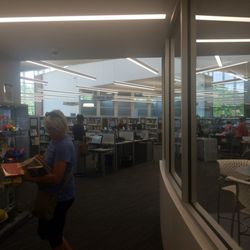 St. Louis County Library - Samuel C. Sachs Branch