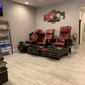Tipsy Salonbar - Nail Salons Near Me - Deerfield Beach, Florida
