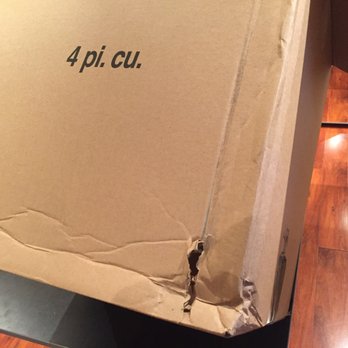 Bust a Move Moving-Déménagement - Damage to the box, damaged goods inside too. - Movers Near Me - Montreal, Quebec Bust a Move Moving-Déménagement - Damage to the box, damaged goods inside too. - Movers Near Me - Montreal, Quebec