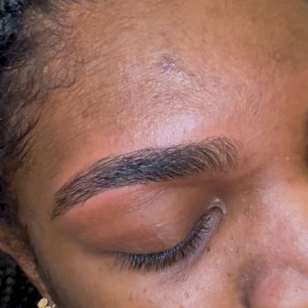 Miracle Eyebrows - Threaded eyebrows - Eyebrow Services Near Me - Lexington, Kentucky