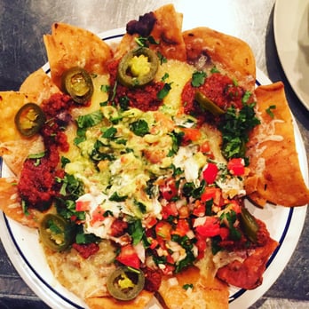 El Pachuco - Nachos - Mexican Near Me - Barcelona, B El Pachuco - Nachos - Mexican Near Me - Barcelona, B