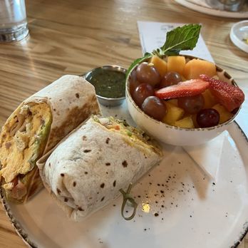 BB Cafe & Catering - breakfast burrito w/ fresh fruit - Cafes Near Me - Burbank, California