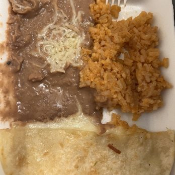 Birrieria Obregon - Quesadilla kids meal - Mexican Near Me - Phoenix, Arizona Birrieria Obregon - Quesadilla kids meal - Mexican Near Me - Phoenix, Arizona