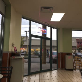 Baskin-Robbins - the inside of a restaurant - Ice Cream & Frozen Yogurt Near Me - Salem, Oregon Baskin-Robbins - the inside of a restaurant - Ice Cream & Frozen Yogurt Near Me - Salem, Oregon