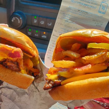 Wendy's - Fast Food Near Me - Garden Grove, California