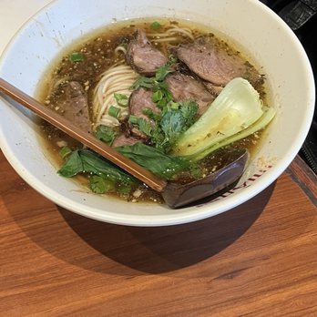 Mian - Honolulu - House Beef Noodles in clear broth - Szechuan Near Me - Honolulu, Hawaii