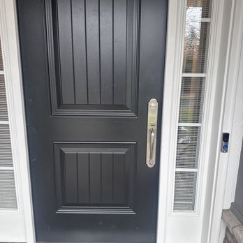 Accurate Locksmith & Security - Newly installed handle set, replaced older Low quality handle - Keys & Locksmiths Near Me - Hilliard, Ohio Accurate Locksmith & Security - Newly installed handle set, replaced older Low quality handle - Keys & Locksmiths Near Me - Hilliard, Ohio