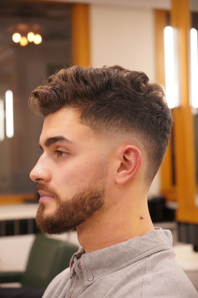 Relentless Barbershop Logo