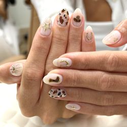 Cowboy nails by An