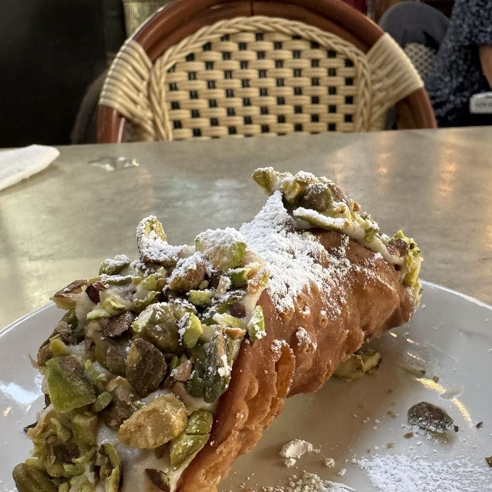 Floralia - Italian Near Me - Honolulu, Hawaii