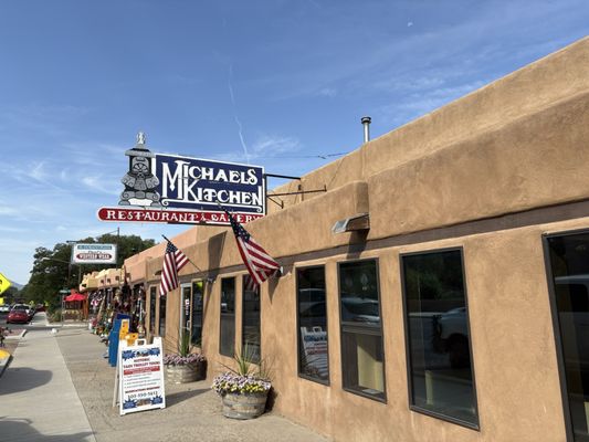 Michael's Kitchen Restaurant & Bakery by null