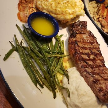 Red Lobster - Seafood Near Me - Maplewood, Minnesota