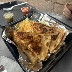 Macos Tacos Food Truck - Chicken quesadilla