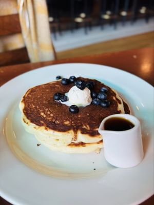 Endolyne Joe's by null