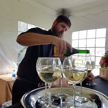 Professional Beverage Service - Caterers Near Me