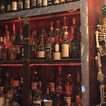 R Bar - Lounges Near Me - Los Angeles, California R Bar - Lounges Near Me - Los Angeles, California