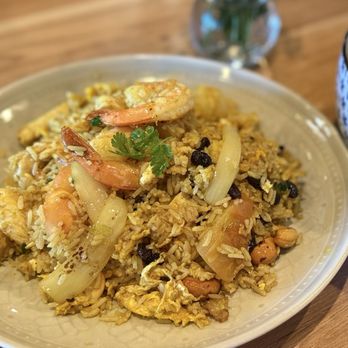 Le Dee Thai Cuisine - Thai Near Me - Chino Hills, California