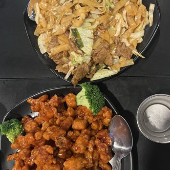 Home Eat - 80 Beef Chow Fun 干炒牛河41 Orange Chicken 陈皮鸡 - Chinese Near Me - Santa Clara, California Home Eat - 80 Beef Chow Fun 干炒牛河41 Orange Chicken 陈皮鸡 - Chinese Near Me - Santa Clara, California