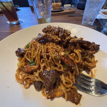 Yard House - SZECHUAN CRISPY BEEF NOODLES - New American Near Me - The Woodlands, Texas