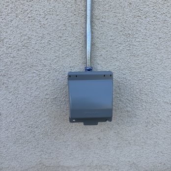 MH Electric - Electricians Near Me