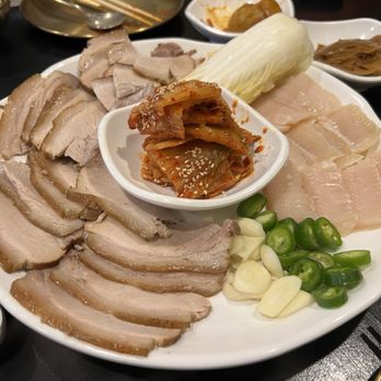 Jungme Gukbop - Pork belly with preserved skate - comfort of pork belly and adventure of aged skate - Korean Near Me - Queens, New York Jungme Gukbop - Pork belly with preserved skate - comfort of pork belly and adventure of aged skate - Korean Near Me - Queens, New York