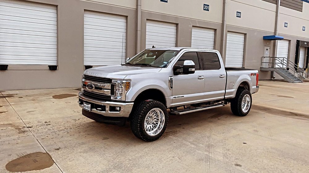 KING WHEEL & TIRE 4 Updated August 2024 29 Photos 3325 S Garland