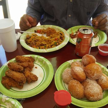 China Pot - Chicken wings and 10 free sugar donuts when you order over $20. Got to mention it tho before you order. - Chinese Near Me - Mckinney, Texas
