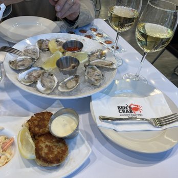 Ben's Crab Valley Stream - Oysters and crab cakes - Seafood Near Me - Valley Stream, New York