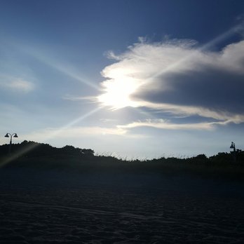 PADL - North Beach Park - Beachy sunset with sunrays - Beaches Near Me - Hollywood, Florida