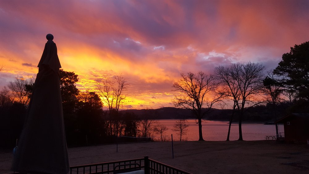 HAPPY HOLLOW RESORT Updated September 2024 20 Photos 248 Hammock Way, Blue Eye, Missouri