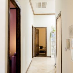 Amazon Aesthetics and Laser - Amazon Aesthetics and Laser hallway