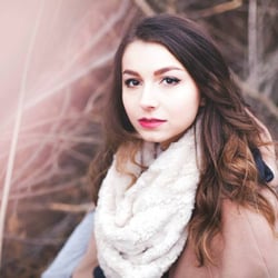 Jeannie Liautaud Photography - "Yasmeen - Senior" © Jeannie Liautaud Photography