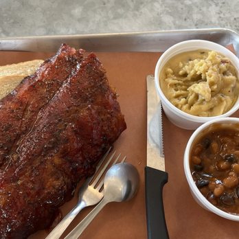 Cackle & Oink BBQ - 5 rib plate with baked beans and loaded mashed potatoes--awww so GOOD!! - Barbeque Near Me - Sherman, Texas Cackle & Oink BBQ - 5 rib plate with baked beans and loaded mashed potatoes--awww so GOOD!! - Barbeque Near Me - Sherman, Texas