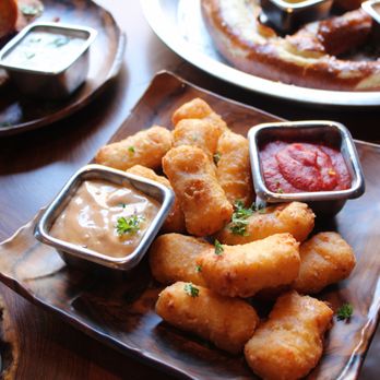 Kick Axe Throwing - Smoked Gouda Mac & Cheese Bites?? Oh, yeah. - Bars Near Me - Brooklyn, New York