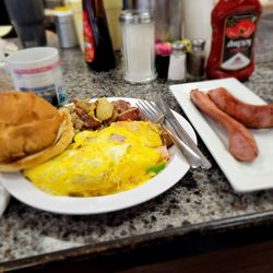 Tiny Tim's Cafe - Awesome breakfasts!