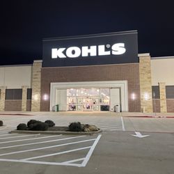 Kohl's - Storefront at night