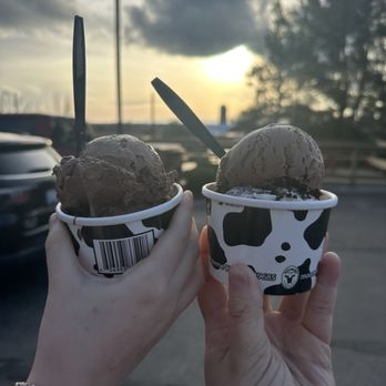Moomers - Best way to end the day! - Ice Cream & Frozen Yogurt Near Me - Traverse City, Michigan Moomers - Best way to end the day! - Ice Cream & Frozen Yogurt Near Me - Traverse City, Michigan