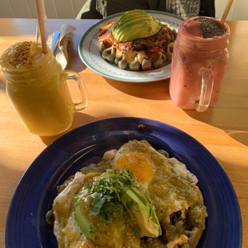 The Hidden Kitchen - Cayucos Cowboy (below) with the Islay Immunity smoothie (left). Monterey Mushroom (above) with a Baywood Berry (right) - Juice Bars & Smoothies Near Me - Cayucos, California The Hidden Kitchen - Cayucos Cowboy (below) with the Islay Immunity smoothie (left). Monterey Mushroom (above) with a Baywood Berry (right) - Juice Bars & Smoothies Near Me - Cayucos, California