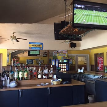 C'Mon Inn - Full bar! - New American Near Me - Grayslake, Illinois C'Mon Inn - Full bar! - New American Near Me - Grayslake, Illinois