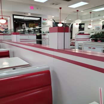 In-N-Out Burger - Dining Room - Burgers Near Me - North Las Vegas, Nevada