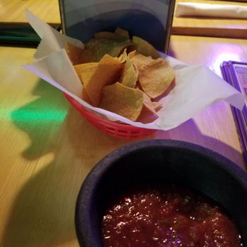 Los Bravos - Chips con salsa!! - Mexican Near Me - Pooler, Georgia