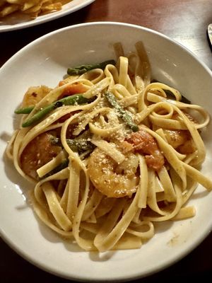 Front Street Tavern by null