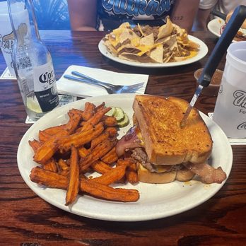 The Peanut - The Roadhouse Burger - American Near Me - Overland Park, Kansas
