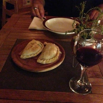 Fiorito - Yummy empanadas with a nice Cabernet - Argentine Near Me - Miami, Florida