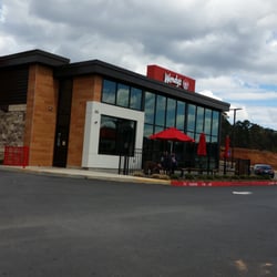 Wendy's - Brand new! Clean & friendly! Hot food!