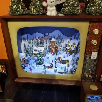 Leon & Lulu - Furniture Stores Near Me - Clawson, Michigan