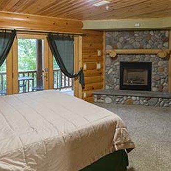 Log Gables - Vacation Rentals Near Me - Lake Delton, Wisconsin Log Gables - Vacation Rentals Near Me - Lake Delton, Wisconsin