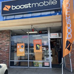 Boost Mobile - Outside