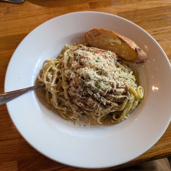 Free State Brewing Company - Chicken pasta - Breweries Near Me - Lawrence, Kansas
